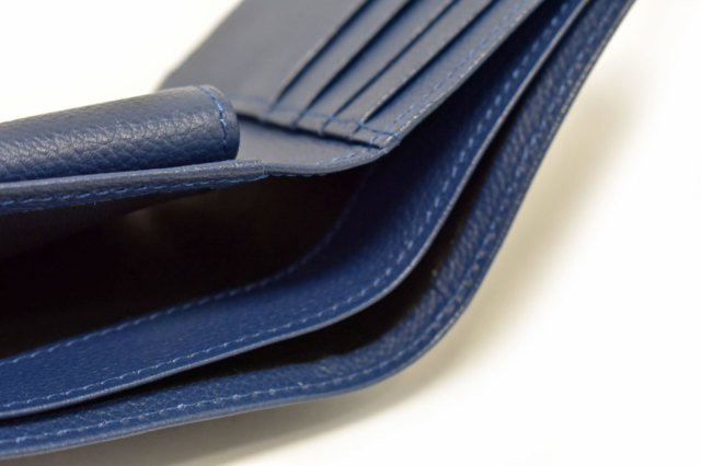 KOBE LEATHER（神戸レザー） 二つ折り財布（小銭入れあり