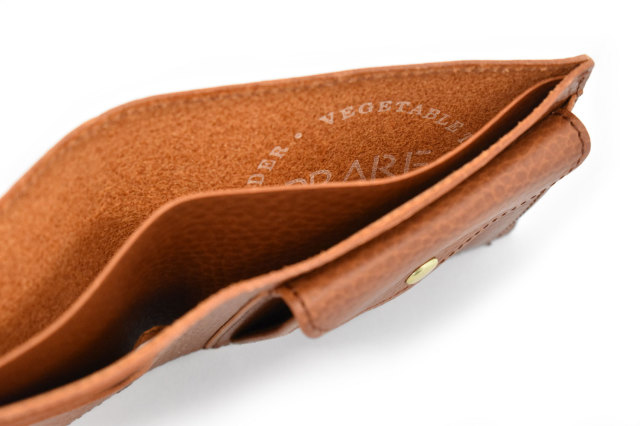 ミニマルクラシック 二つ折り財布（小銭入れあり） 「プレリーギンザ