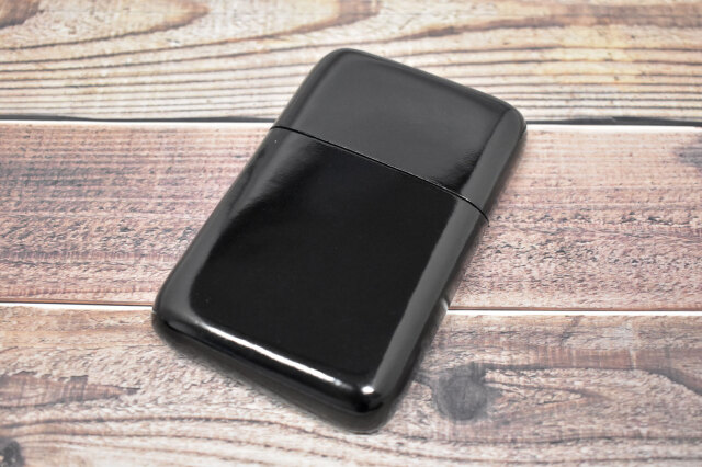 Artigiano（アルチジャーノ）　カードケース　 「プレリーギンザ」　NP72413 ブラック　正面