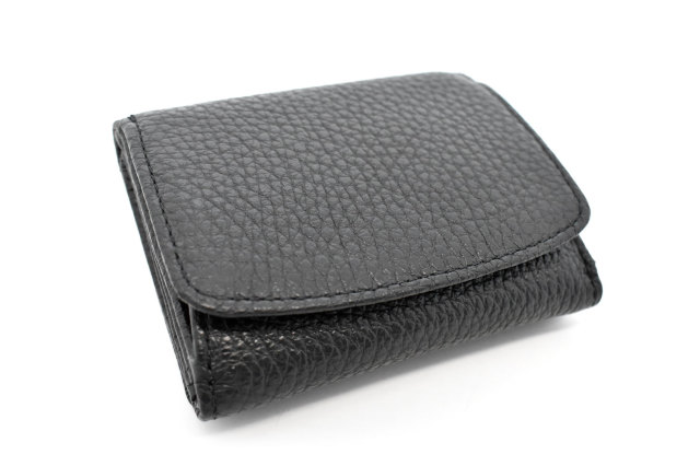 B70　三つ折り財布　ノベルティ FENDI フェンディ 財布 三つ折り財布 BAGUETTE MICRO TRIFOLD WALLET