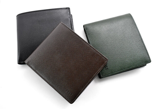 Classic（クラシック） 二つ折り財布（小銭入れあり）  「DAKSダックス」　DP34314 カラー