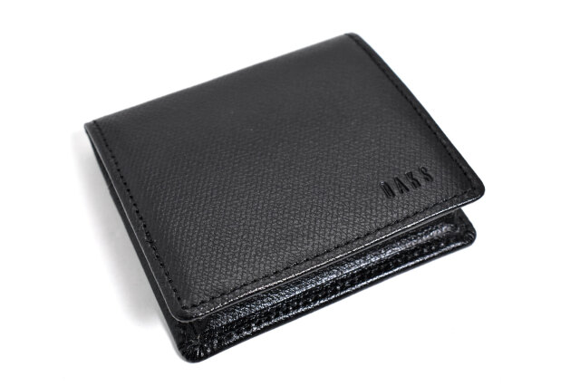 Classic（クラシック） BOX小銭入れ  「DAKSダックス」　DP34970 ブラック 正面