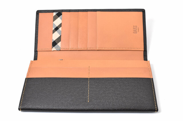 Luster（ラスター） 長財布（小銭入れあり）  「DAKSダックス」　DP35020　ダークブラウン　内作り