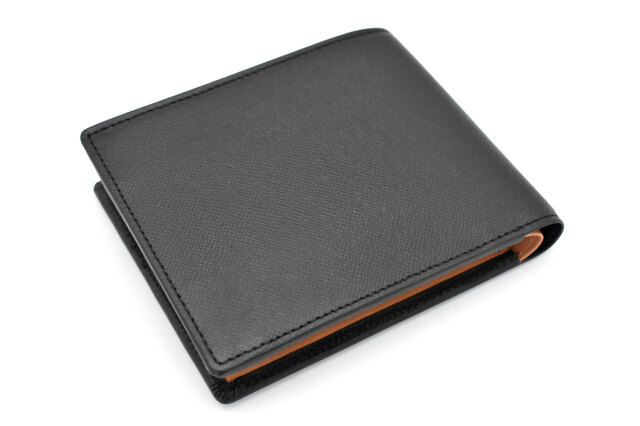 Luster（ラスター） 二つ折り財布（小銭入れあり）  「DAKSダックス」　DP35118　ブラック　裏面