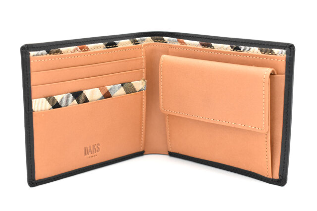 Luster（ラスター） 二つ折り財布（小銭入れあり）  「DAKSダックス」　DP35118　ブラック　内作り