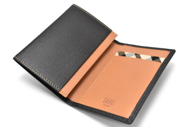Luster（ラスター） 名刺入れ  「DAKSダックス」　DP35310　ダークブラウン　内作り