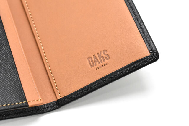 Luster（ラスター） 名刺入れ  「DAKSダックス」　DP35310　商品特徴