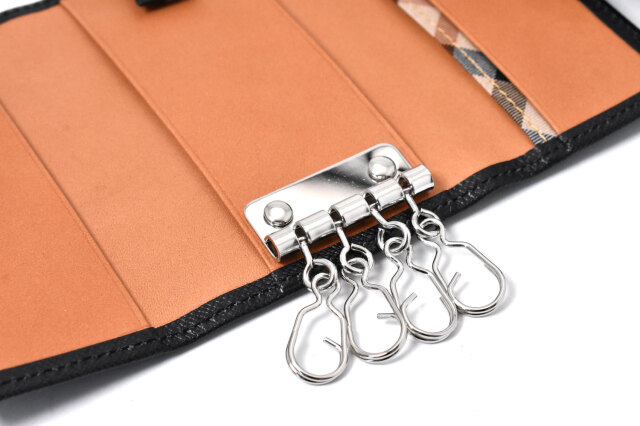 Luster（ラスター） キーケース  「DAKSダックス」　DP35810　商品特徴