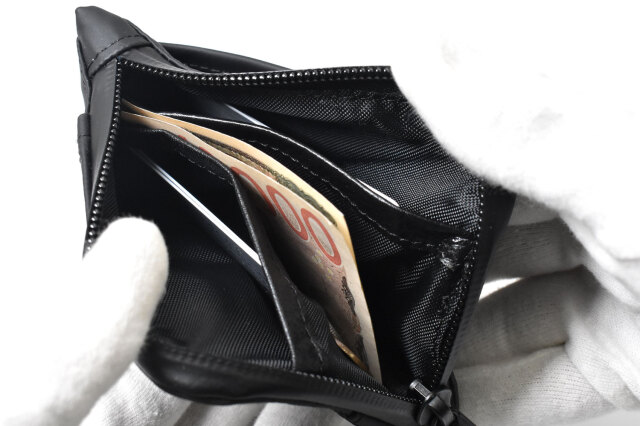 ACTIVE（アクティブ） ネックストラップ付マルチケース 「プレリー1957」 NP00960　商品特徴