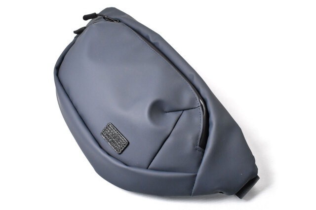 ACTIVE（アクティブ） 防水＆耐久＆軽量　ボディーバッグ 「プレリー1957」 NP01010　ネイビー　側面