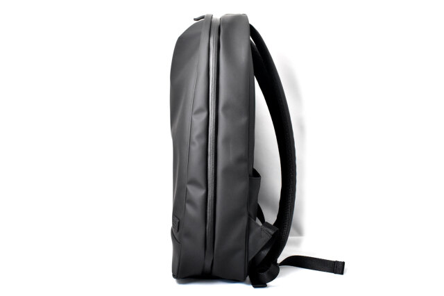 ACTIVE（アクティブ） コンパクトリュック 「プレリー1957」 NP01318　ブラック　側面