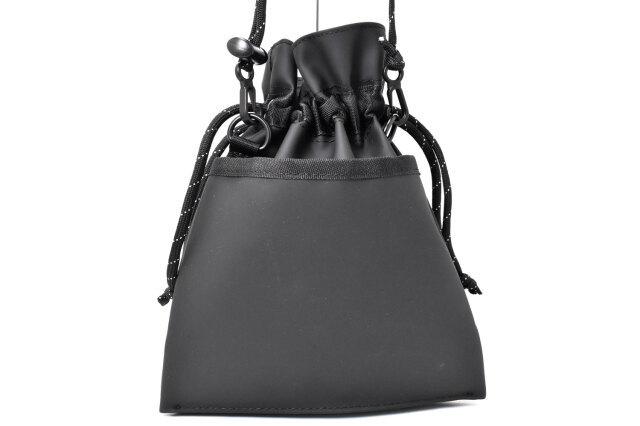 ACTIVE（アクティブ） 防水＆耐久＆軽量　コンパクト巾着ショルダーバッグ 「プレリー1957」 NP01470　ブラック　裏面