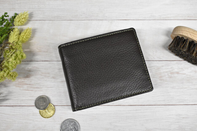 NewPeople（ニューピープル） 中ベラ付き二つ折り財布（小銭入れあり） 「プレリー1957」 NP15395　イメージ画像