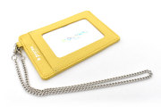 Comodity（コモディティ） チェーン付パスケース 「ル・プレリーギンザ」 NPS5235　イエロー　正面