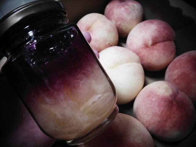 旬の桃とブルーベリーと完熟レモンのジャム