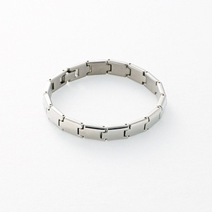 【チタンアクセサリー　レジエ】チタンブレスレット