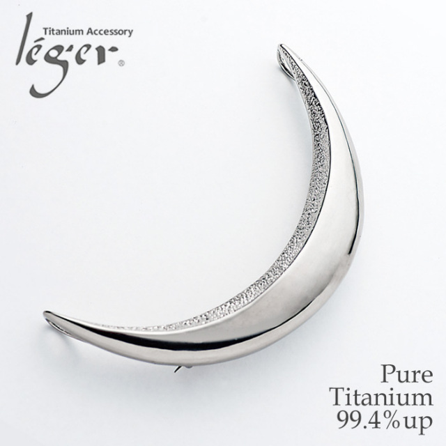 チタンワイヤー 三日月 唐草 ハイブリッドオパール ペンダントトップ チタンブローチ & ペンダントトップ 三日月｜leger レジエ T257