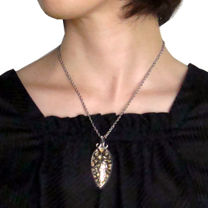 【チタンアクセサリー　レジエ】18金入りネックレス