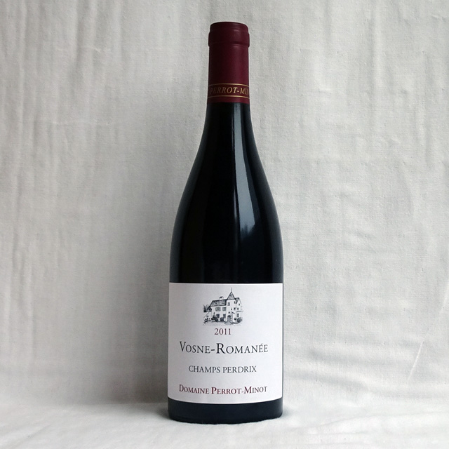 ドメーヌ・ペロ・ミノ　ヴォーヌ・ロマネ　シャン・ペルドリ　V.V 　2011年