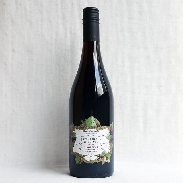 テラ・サンクタ ミステリアス・ディギングス ピノ・ノワール 2024年