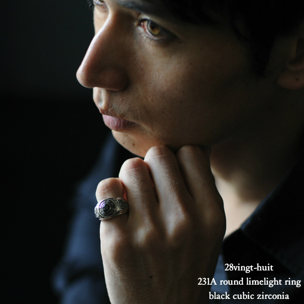 28vingt-huit 231A Roung Limelight Ring Black Cubic Zirconia 