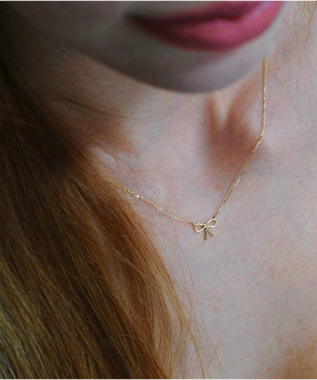 les desseins de DIEU 430 Love Knot Ribbon Necklace K18YG/レ