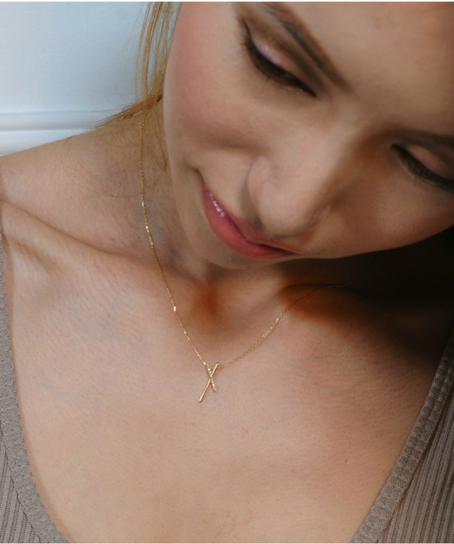 les desseins de DIEU 558 Tilted Cross Diamond Necklace K18YG