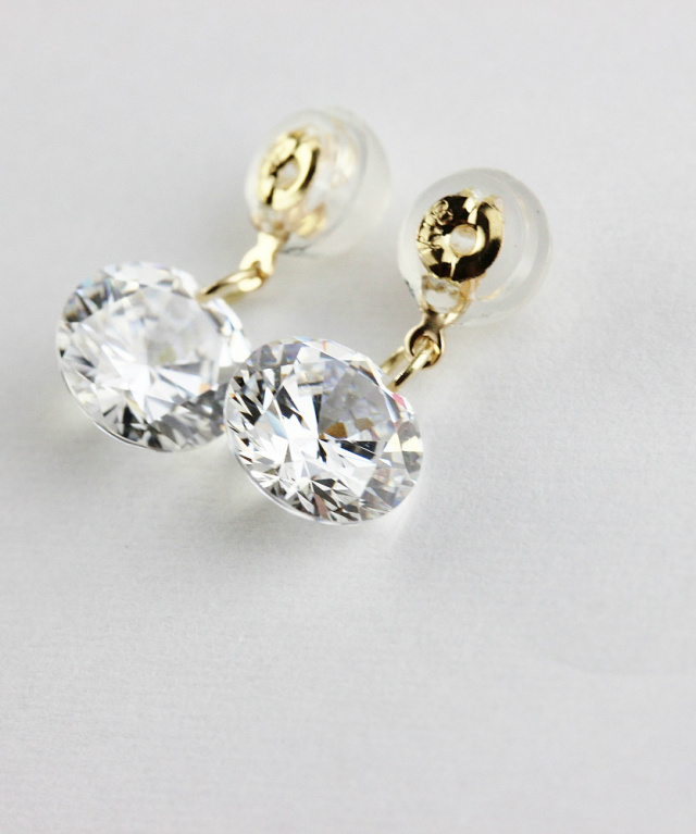 pinacoteca 689 Bling Stone Cubic Earrings Lock K18YG