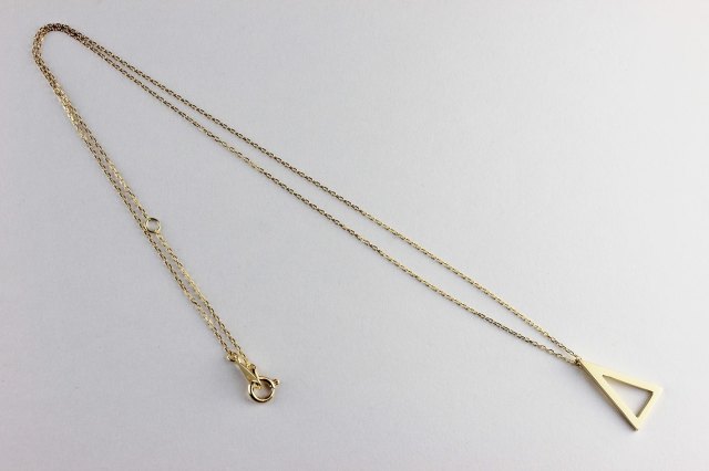 pinacoteca 714 Shine Isosceles Triangle Necklace K18YG