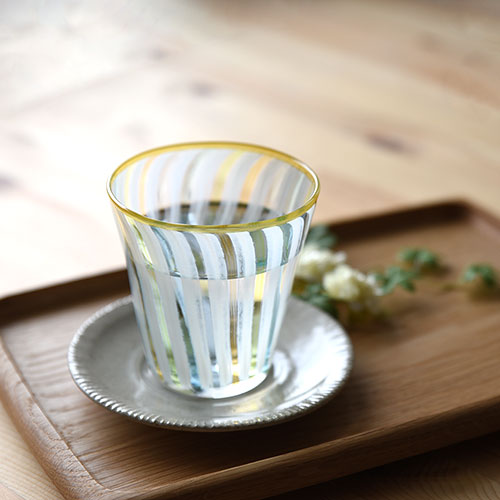 虹色グラス／小林 亮二