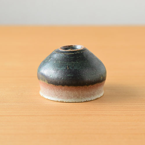 緑紅 豆煎茶碗／亀井 紀子(陶工房 もちの木)