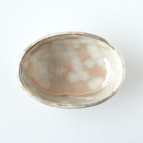 朱粉引き 楕円小鉢／亀井 紀子(陶工房 もちの木)