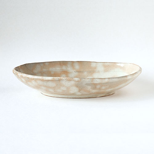 朱粉引き 楕円皿【陶器】／亀井 紀子(陶工房 もちの木)｜手しごと雑貨