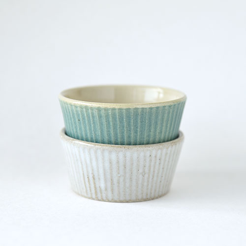 小鉢・浅いタイプ【陶器・しのぎ ターコイズ】／森永 淳俊