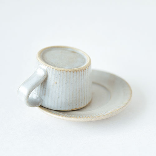 デミカップ＆ソーサー(陶器・しのぎ マットホワイト)／森永 淳俊