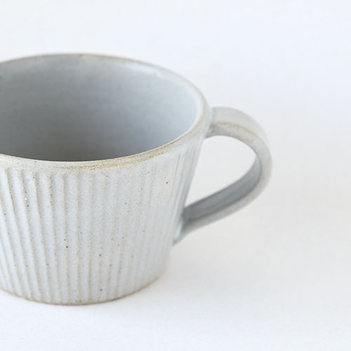 マグカップ(陶器・しのぎ マットホワイト)／森永 淳俊