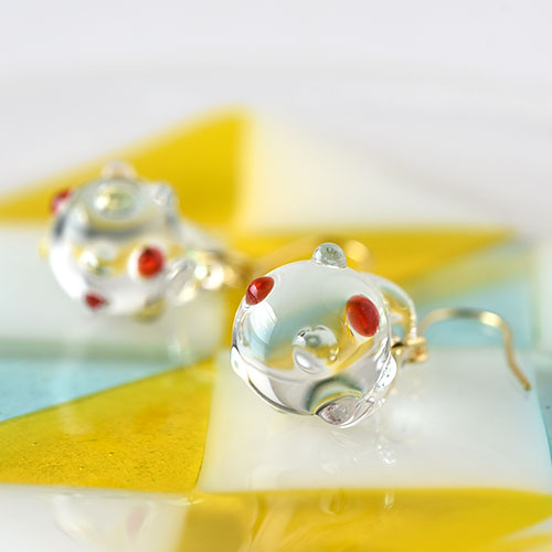 つぶらな瞳　　イヤリング価格となっております つぶらな瞳 イヤリング価格となっております - メルカリ