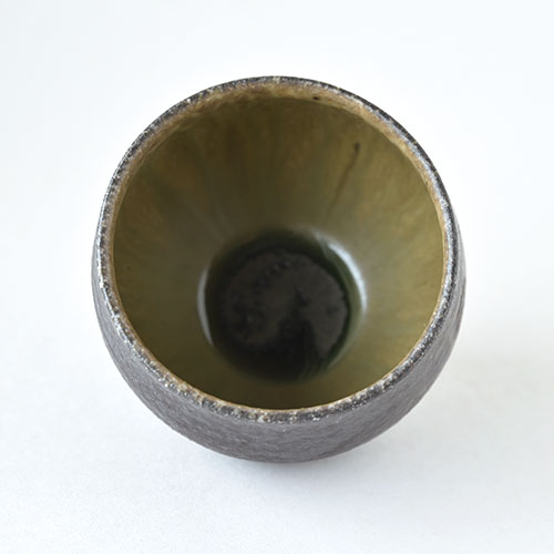 灰釉 ほっこり湯呑・中【陶器】／十河 隆史(T-POTTERY)