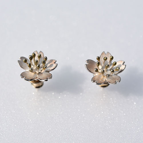 Cherry Blossom ピアス／小海 有希