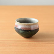 緑紅 豆煎茶碗／亀井 紀子(陶工房 もちの木)