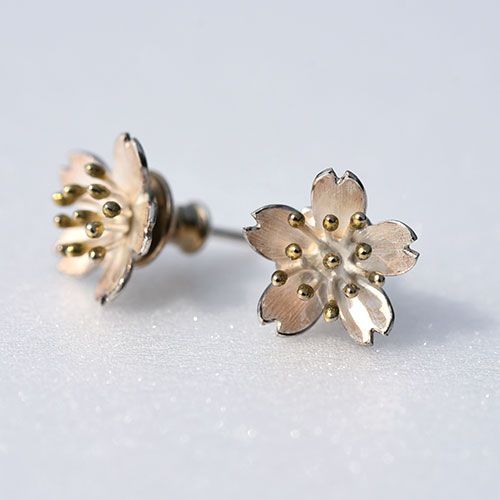 Cherry Blossom ピアス／小海 有希