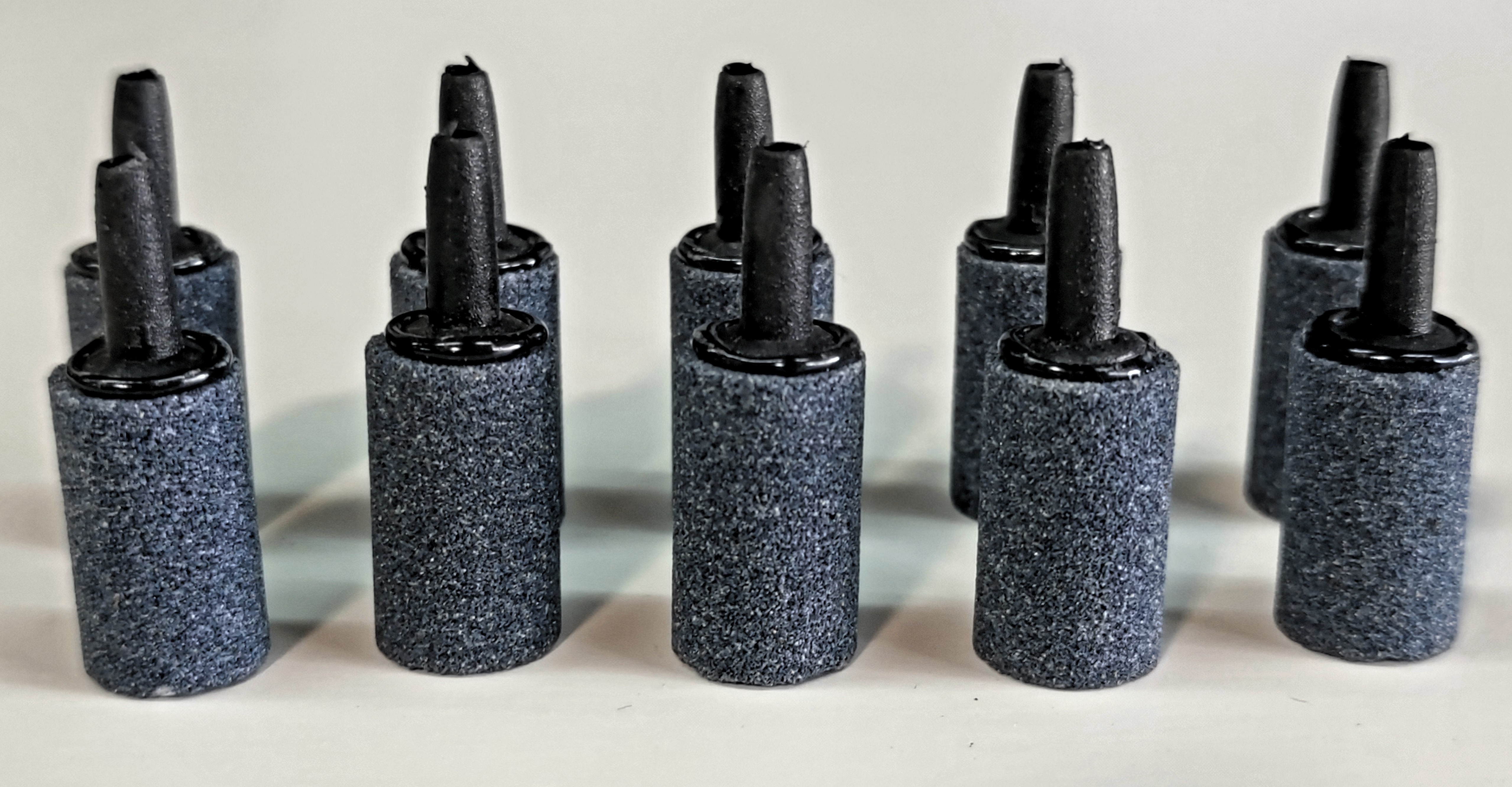 【消費税込】エアーストーン　円柱　直径 14m/m　長さ 40ｍ/ｍ　ストーン長 25ｍ/ｍ　10ヶ入り　