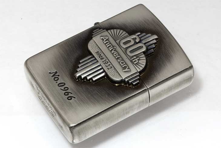 Zippo ジッポー 絶版・1991年製造 1000個限定 60th Anniversary 60周年アニバーサリー 特製キーホルダー付き SV2 No.0966