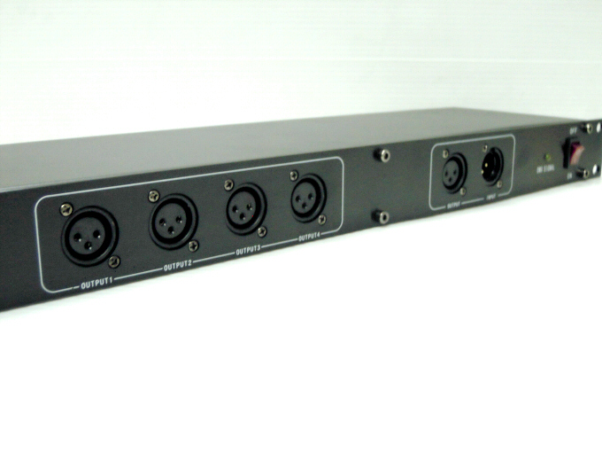 DMXディストリビューター　1in 4out 1thru