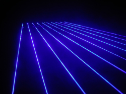 最新の光の演出にブルーレーザーカーテン　クラブ、バー、レストラン、展示会、イベントなどにおススメ 取り寄せ品 納期約3週間