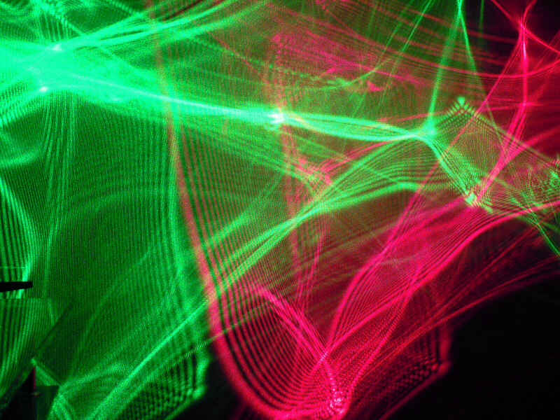 幻想的な光を演出オーロラエフェクトライト、今までに無い特殊な光の演出効果が実現できます。