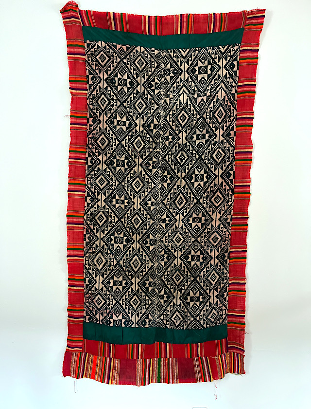 タイ族　ブランケット ストール　刺繍　織物 藍染 インディゴ　骨董　アンティーク タイ族古布ブランケット