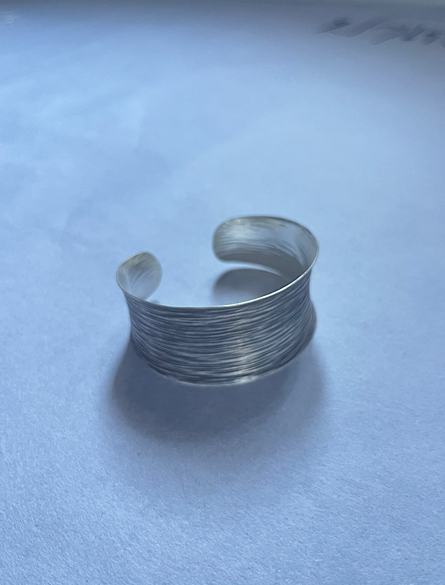 カレンシルバーバングル刻み