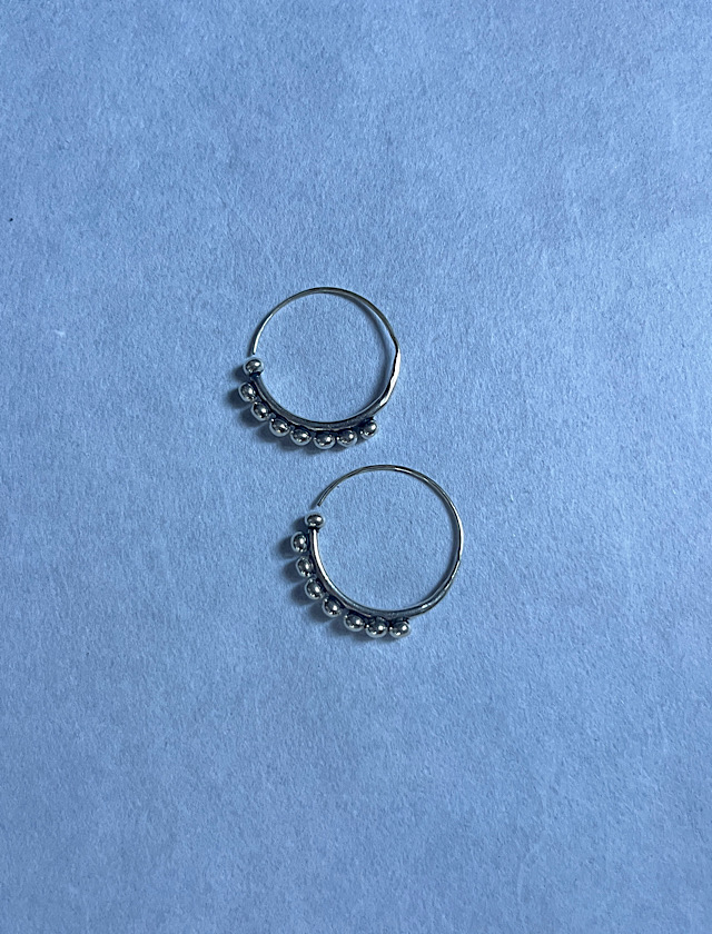 カレンシルバーピアスループドット2