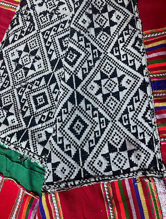 タイル族ブランケット3-4